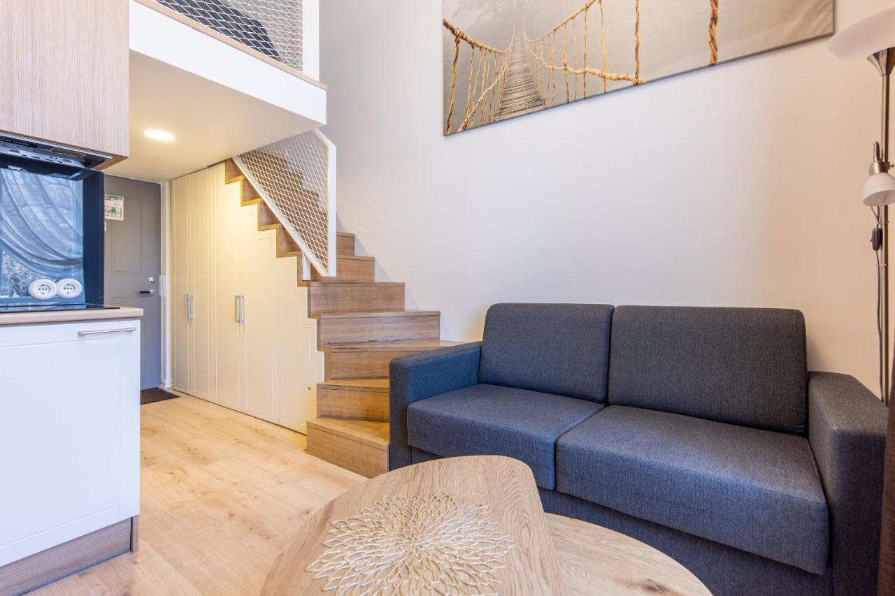 Small Cozy Two-level 9 Apartamento